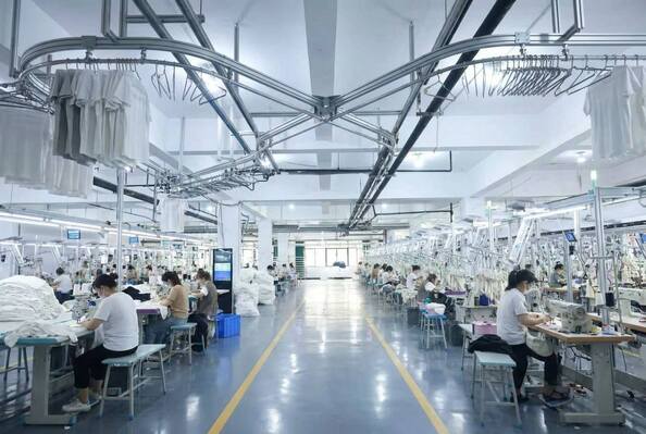 Guangzhou Odin Apparel Co., Ltd.， Hersteller-Produktionslinie