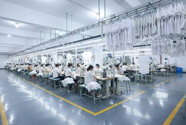 Guangzhou Odin Apparel Co., Ltd.， Hersteller-Produktionslinie