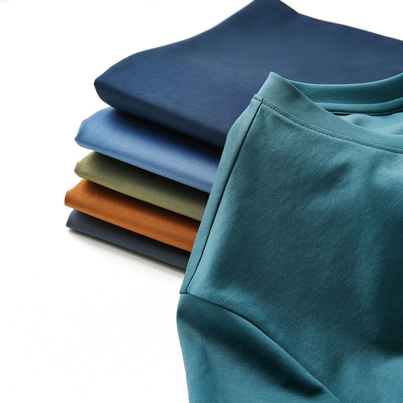Individuell angefertigte Faltenfett-T-Shirts mit kurzem O-Hals