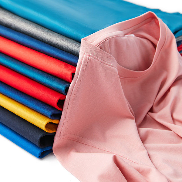 Oversize Hombre T-Shirt für das tägliche Büro in schwarz rosa lila