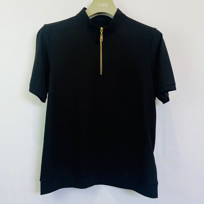 Herren-Poloshirt mit Stehkragen | Schwarz mit goldenem Reißverschluss, kurzärmelig, moderner minimalistischer Stil, Jersey-Herren-Poloshirt