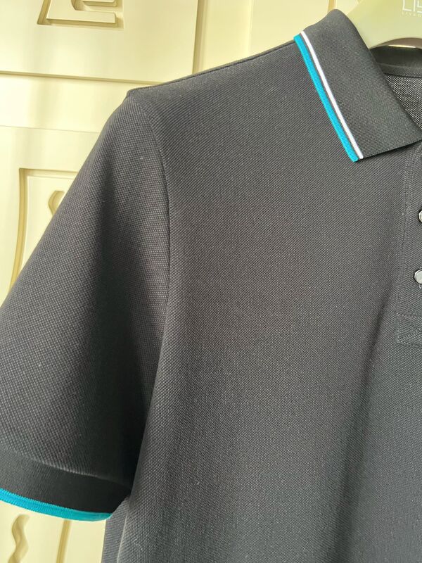 Männer-Polo-T-Shirts mit Kontrast-Trim und Textur-Design 100% Baumwolle Piqué Hochwertiges T-Shirt Fabrik Männer-Polo-T-Shirt