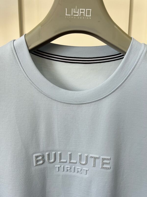 Luxus Crew Neck T-Shirt Druck Logo Design Adoptiert Original Stoff Prägungsverfahren Plus Hitze - Transfer Vinyl Verfahren OEM / ODM