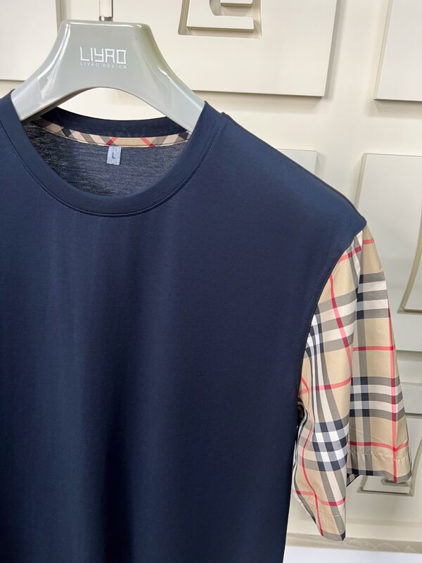 Männer-Fashion-T-Shirts mit ikonischen Plaid-Hüllen, normal fit Crew-Hals, hochwertige Baumwolle